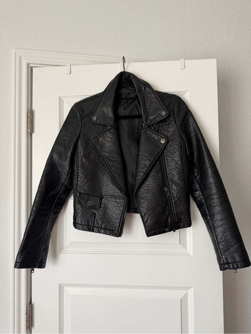 Joe's Jeans Black Faux Leather Cropped Moto Jacket